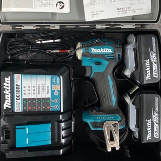 マキタ(Makita)の【美品】マキタ　インパクトドライバー　TD172(その他)