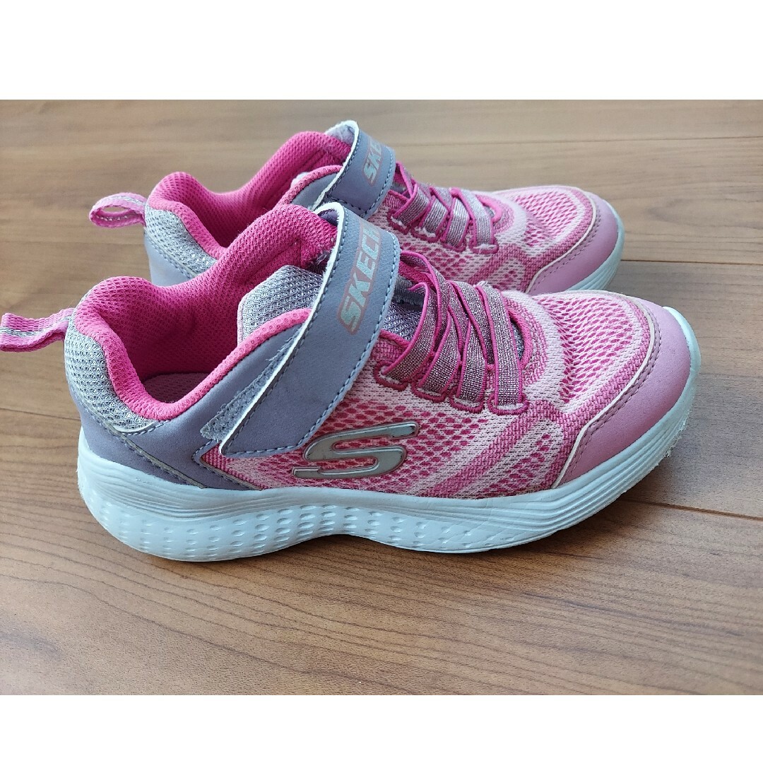 SKECHERS(スケッチャーズ)の☆パンダさん専用　ピンク　ラメ　女の子　スニーカー　シューズ　19センチ キッズ/ベビー/マタニティのキッズ靴/シューズ(15cm~)(スニーカー)の商品写真