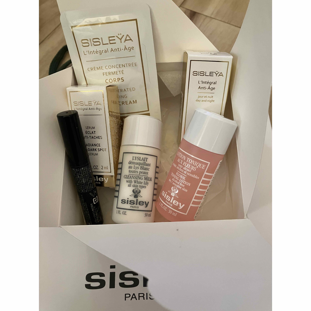 Sisley - 新品シスレーサンプルセットの通販 by バンデ's shop