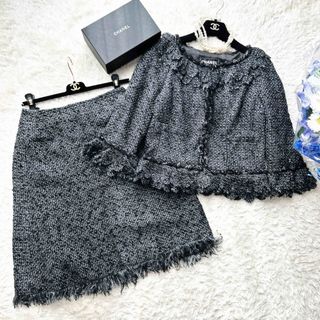 ✨CHANEL 白ジャケット春夏　やや訳ありなのでお安くしています