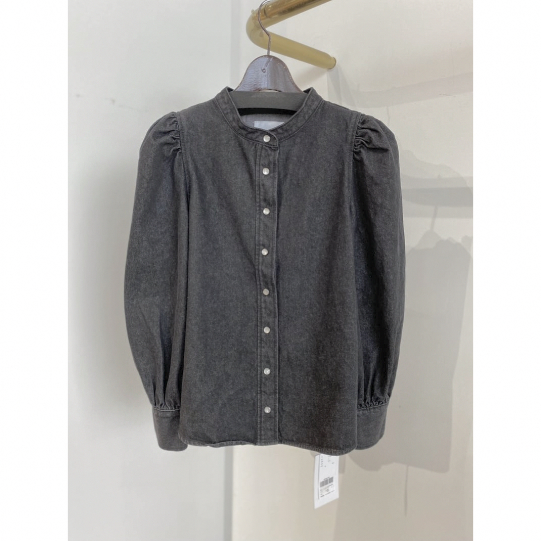 Ameri VINTAGE(アメリヴィンテージ)のameri デニムパフィーブラウス  denim poofy blouse レディースのトップス(シャツ/ブラウス(長袖/七分))の商品写真