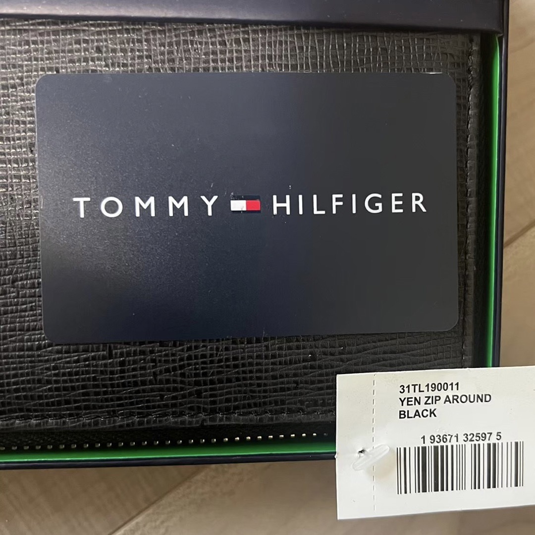 TOMMY HILFIGER(トミーヒルフィガー)の未使用新品 トミーヒルフィガー 黒長財布 19x10x2.5 2万円 送料込み メンズのファッション小物(長財布)の商品写真