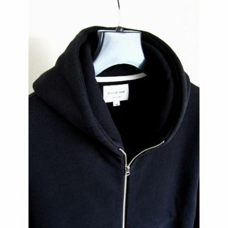 スティルバイハンド(STILL BY HAND)のSTILL BY HAND×JACKET REQRUIRED【別注】完全ブラック(パーカー)