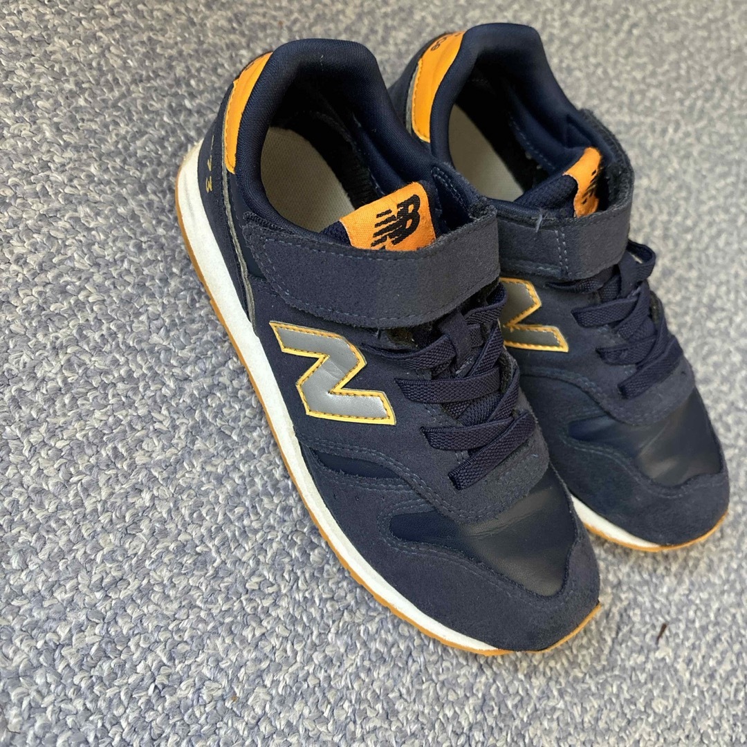 New Balance(ニューバランス)のnew balance キッズ　スニーカー 21 キッズ/ベビー/マタニティのキッズ靴/シューズ(15cm~)(スニーカー)の商品写真