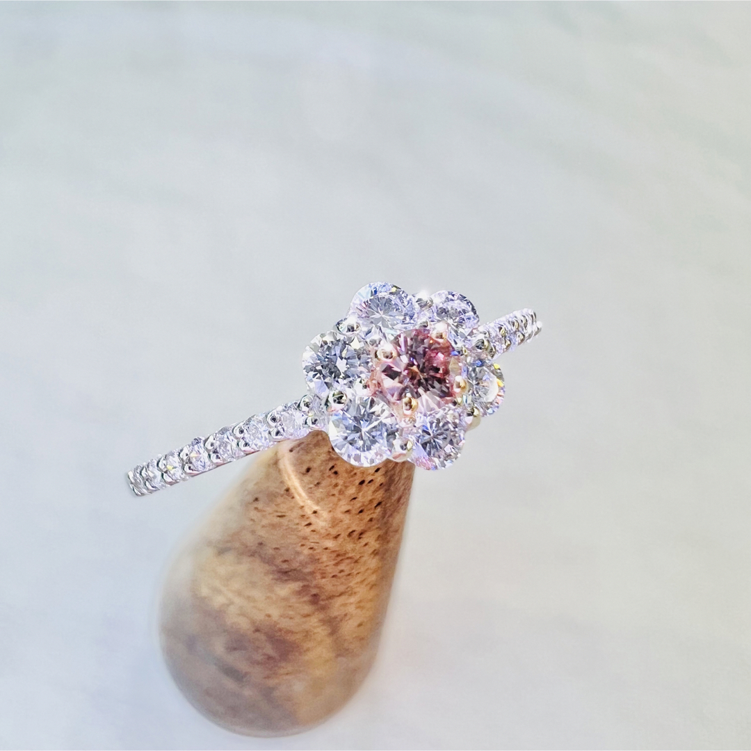 新作☆PTピンクダイヤモンドリングPD:0.073ct D:0.43ct レディースのアクセサリー(リング(指輪))の商品写真