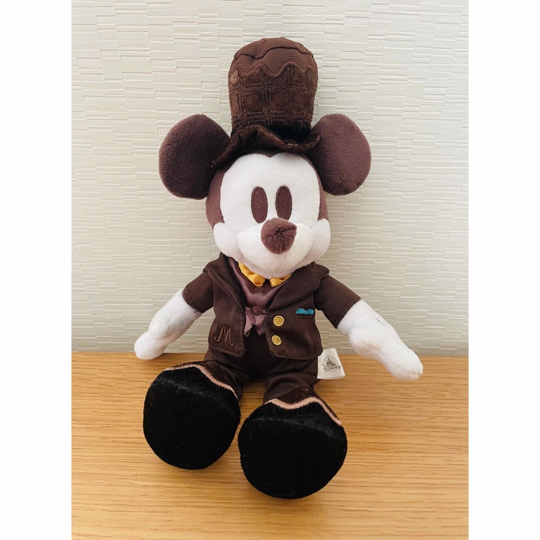 Disney(ディズニー)のミッキー✖️GODIVA （ポーチ付き） エンタメ/ホビーのおもちゃ/ぬいぐるみ(キャラクターグッズ)の商品写真