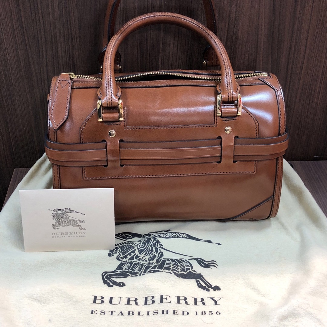 BURBERRY(バーバリー)の【再値下げ❗️】⭐️バーバリー レザーバッグ 茶色 レディースのバッグ(ボストンバッグ)の商品写真