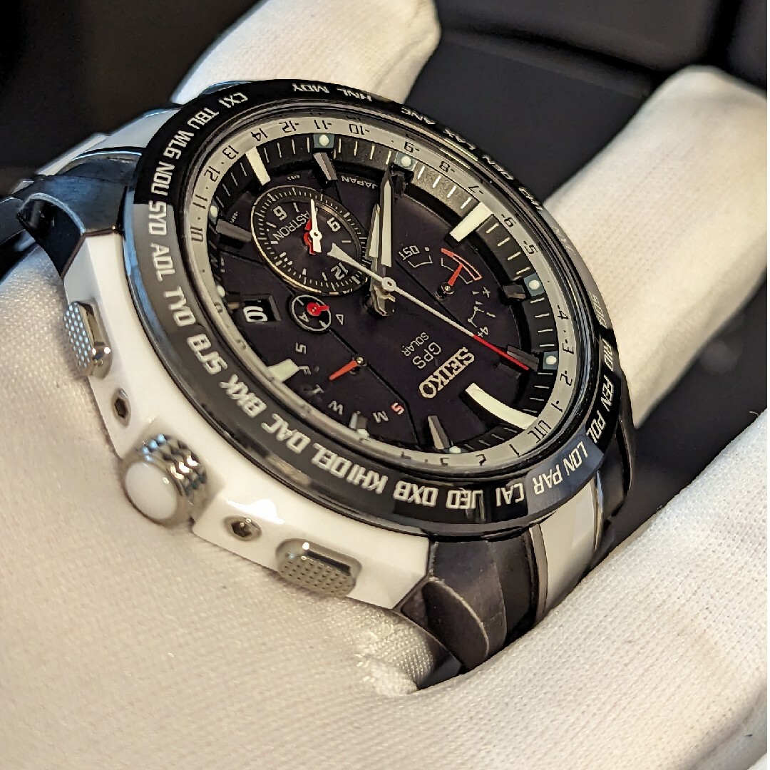 ☆美品☆限定アストロンSBXB071 フルコマ 黒×白 チタンモデル ☆美品☆限定アストロンSBXB071 フルコマ 黒×白 チタンモデル