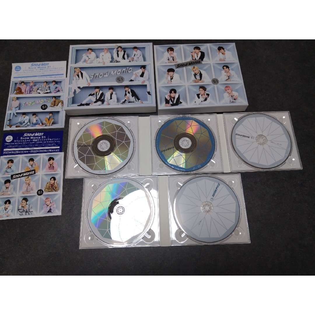 Snow Man(スノーマン)のSnowMan snowmania s1　Blu-ray　初回盤B　初回盤A エンタメ/ホビーのDVD/ブルーレイ(ミュージック)の商品写真