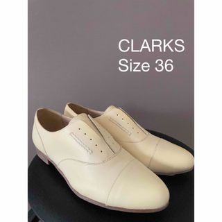 クラークス(Clarks)のCLARKS     マニッシュシューズ　 レースレスシューズ　Size 36(ローファー/革靴)