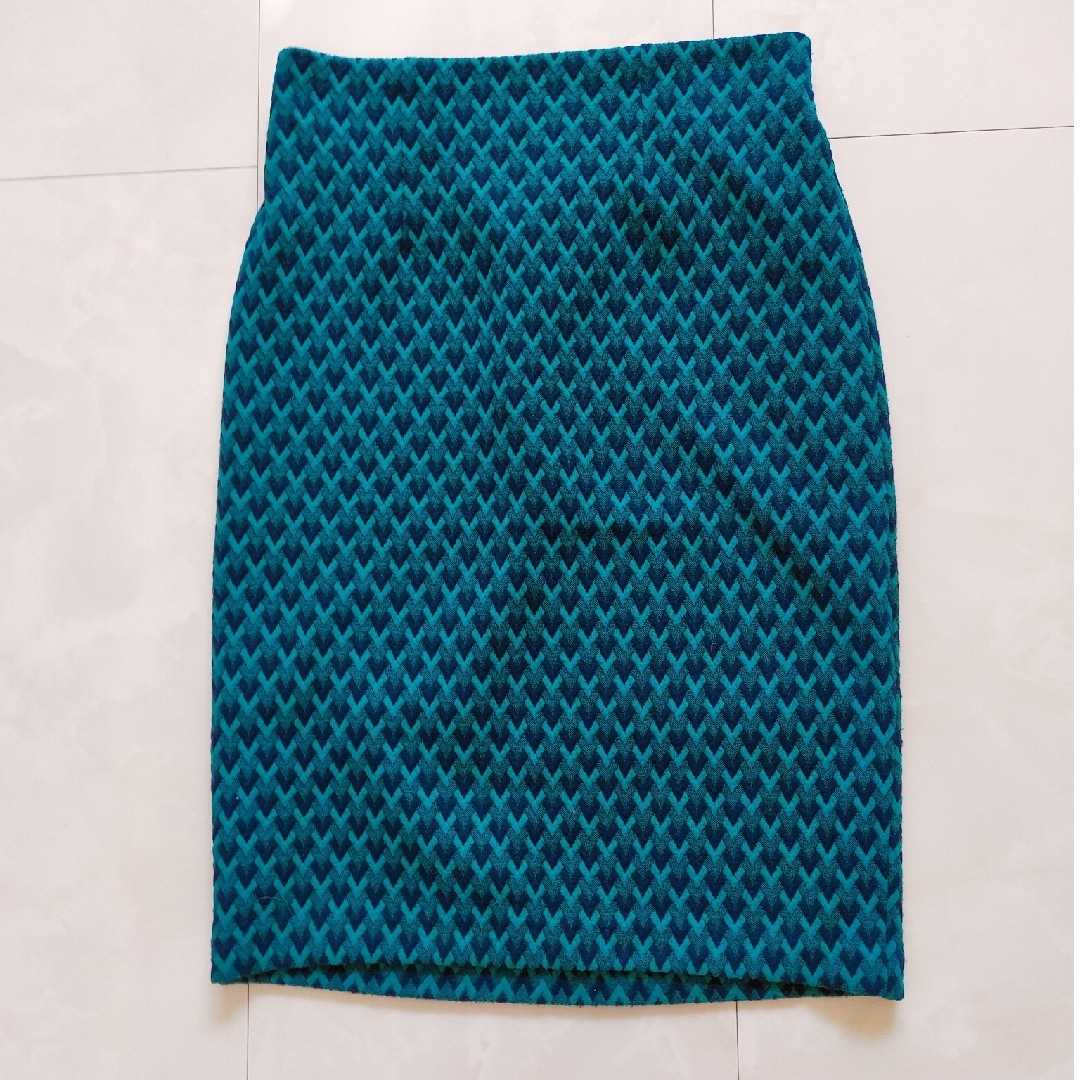 【美品】ジャージ　タイトスカート レディースのスカート(ひざ丈スカート)の商品写真