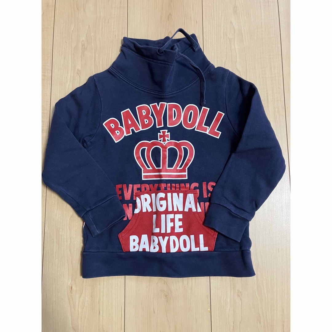 BABYDOLL(ベビードール)のBaby doll  110 トレーナー　穴あり キッズ/ベビー/マタニティのキッズ服男の子用(90cm~)(ジャケット/上着)の商品写真