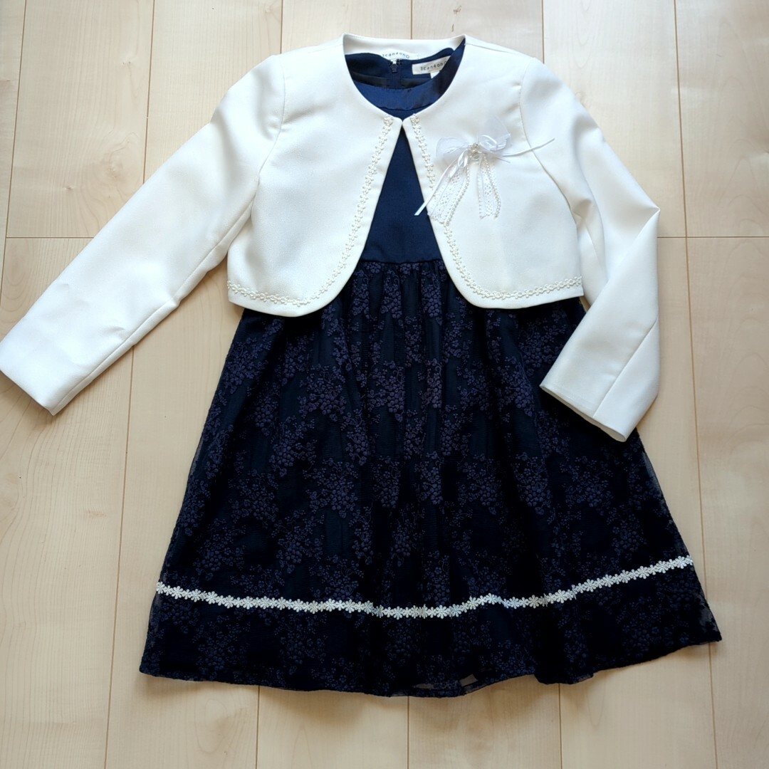 3can4on フォーマルワンピース　130サイズ キッズ/ベビー/マタニティのキッズ服女の子用(90cm~)(ドレス/フォーマル)の商品写真