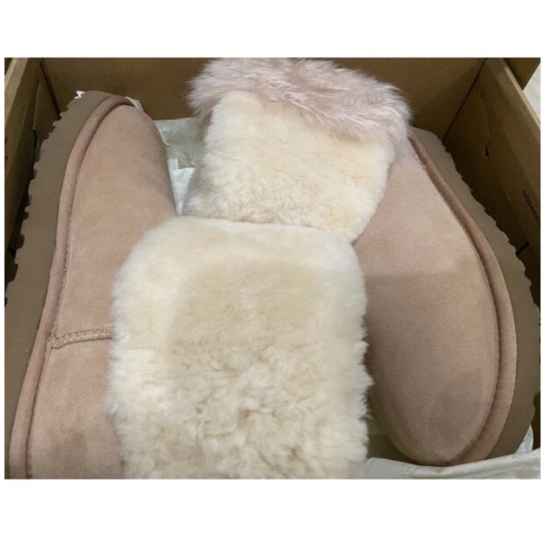 UGG(アグ)のuggムートンブーツ レディースの靴/シューズ(ブーツ)の商品写真