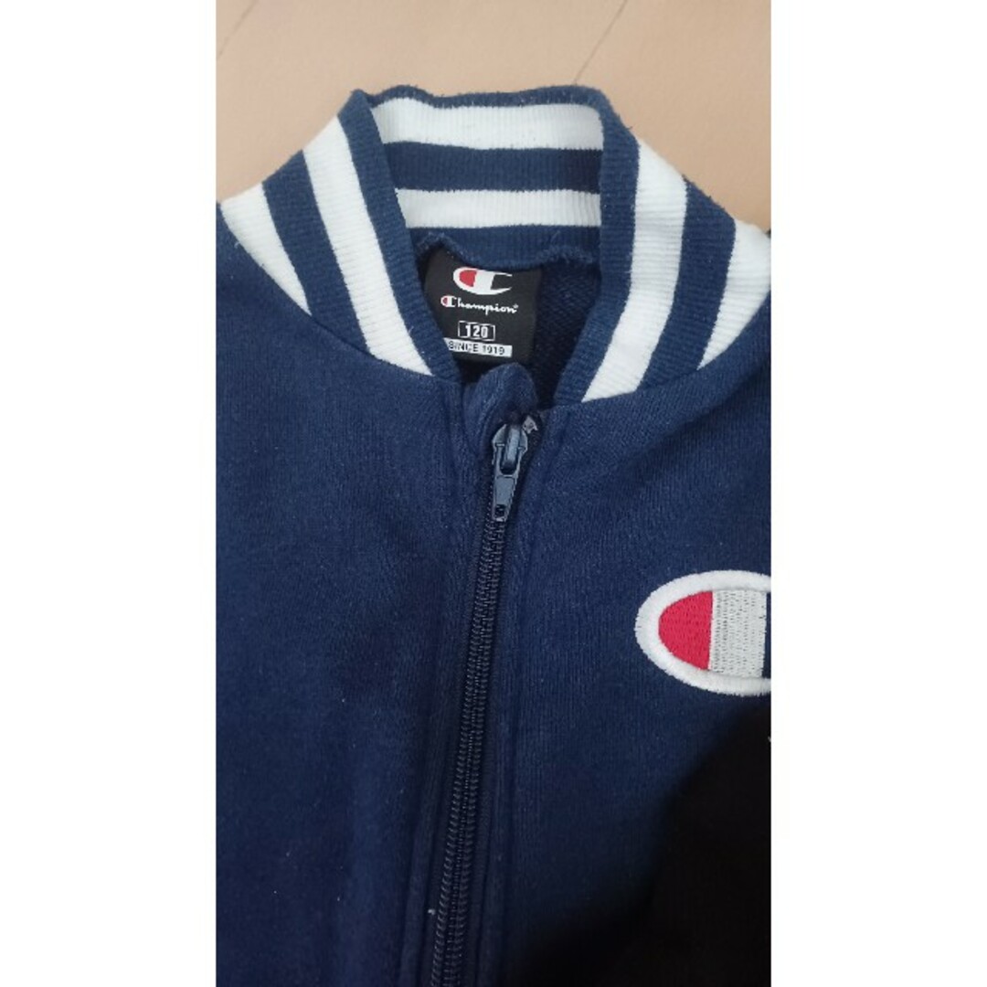 Champion(チャンピオン)のチャンピオン　キッズトップス　２着セット キッズ/ベビー/マタニティのキッズ服男の子用(90cm~)(ジャケット/上着)の商品写真