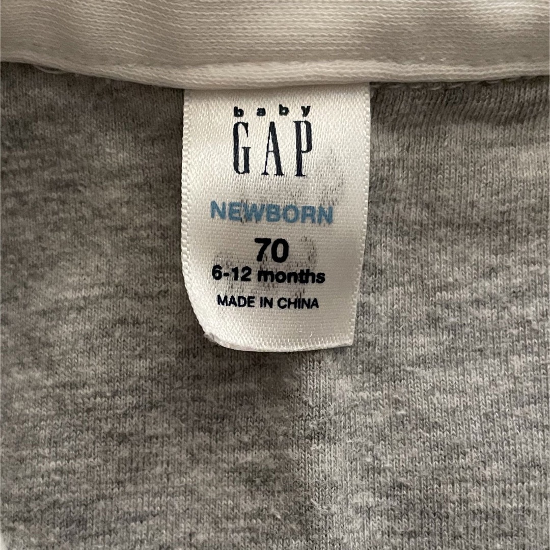 babyGAP(ベビーギャップ)のbaby GAP70ロンパース キッズ/ベビー/マタニティのベビー服(~85cm)(ロンパース)の商品写真