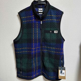 ザノースフェイス(THE NORTH FACE)の新品未使用　ノースフェイス　ベスト　VEST PDRGNMICPLDPRNT(ベスト)