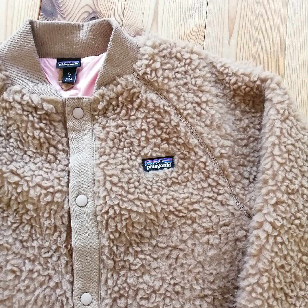 patagonia(パタゴニア)のPatagonia　パタゴニア　ジャケット レディースのジャケット/アウター(ダウンジャケット)の商品写真