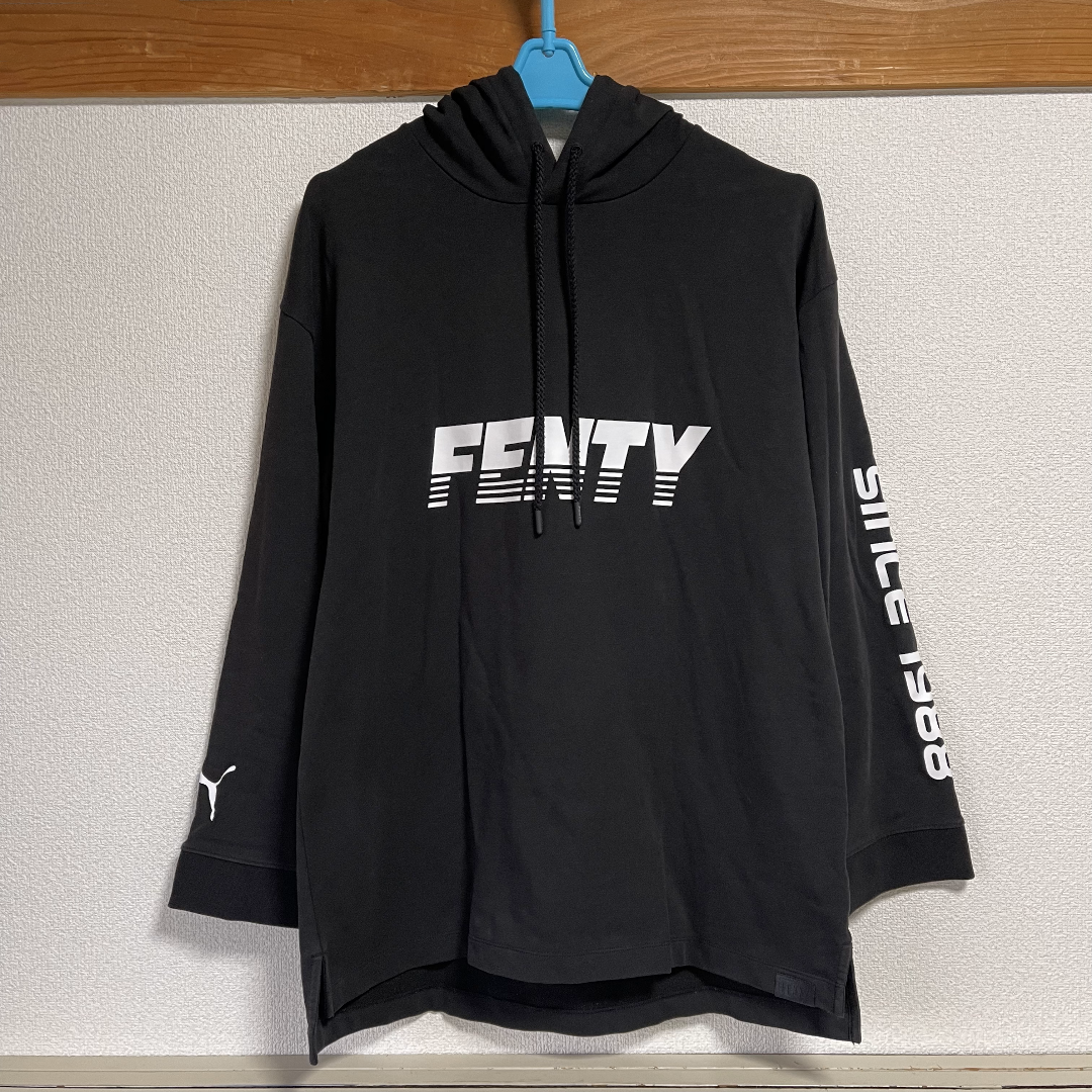 PUMA(プーマ)のFENTY PUMA BY RIHANNA オーバーサイズ パーカー ワンピース レディースのトップス(パーカー)の商品写真