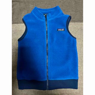 パタゴニア(patagonia)の【新品】パタゴニア  キッズ　ベスト　4T ブルー　子ども用(ジャケット/上着)