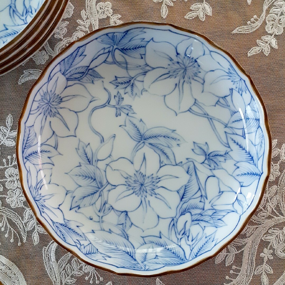 たち吉 - たち吉 青花文 花柄 中皿 皿 5個セット 新品の通販 by たち吉 - たち吉 青花文 花柄 中皿 皿 5個セット 新品の通販 by