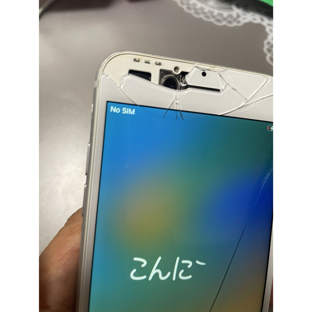 Apple(アップル)のiPhone8 スマホ/家電/カメラのスマートフォン/携帯電話(スマートフォン本体)の商品写真