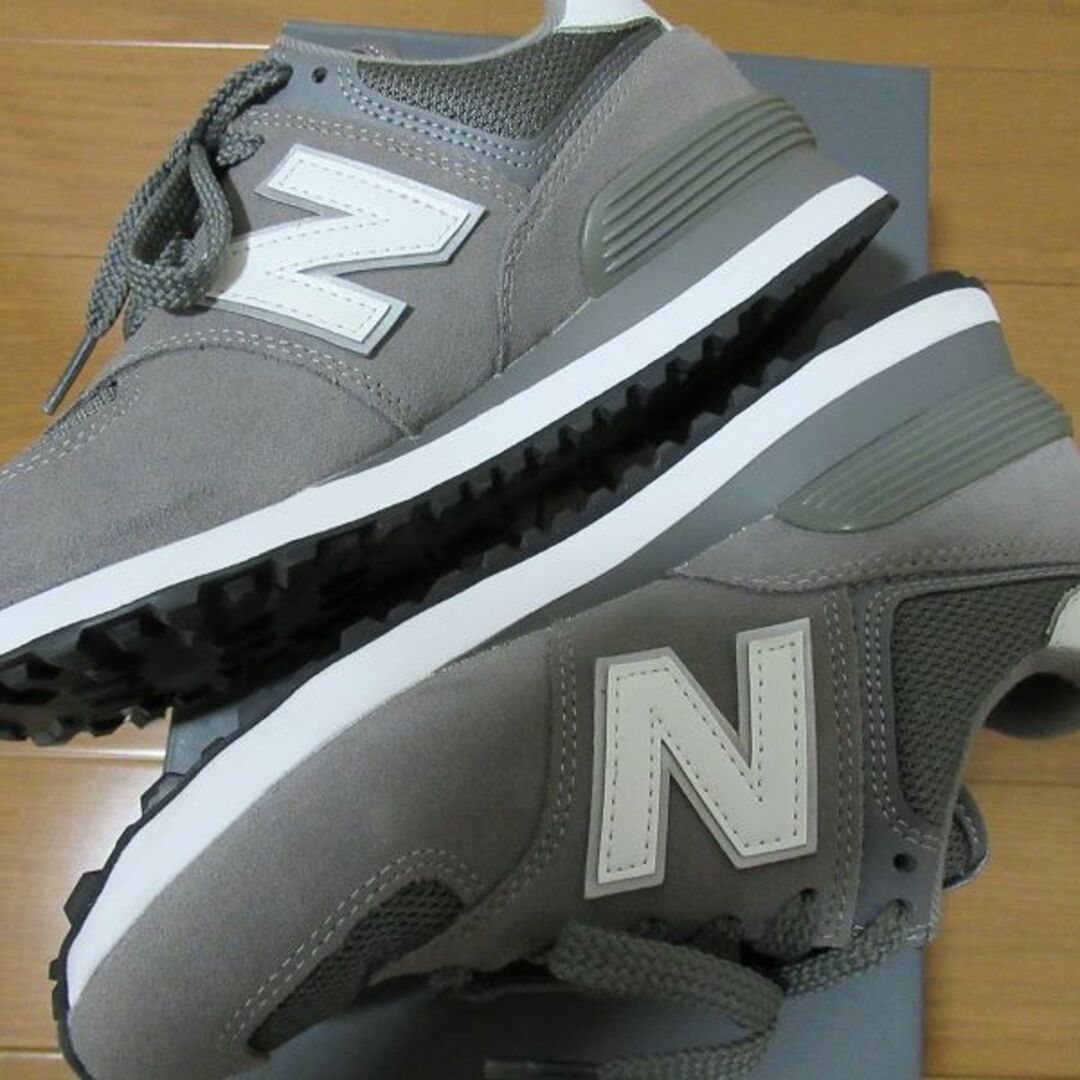 New Balance(ニューバランス)の超美品！ニューバランスＭＬ５７４ＥＧ２グレー・２３，５Ｄ・ユニセックス レディースの靴/シューズ(スニーカー)の商品写真