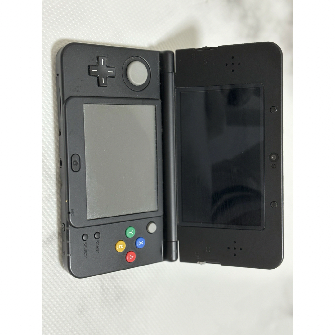 任天堂(ニンテンドウ)の任天堂Nintendo 3DS 黒 エンタメ/ホビーのゲームソフト/ゲーム機本体(携帯用ゲーム機本体)の商品写真