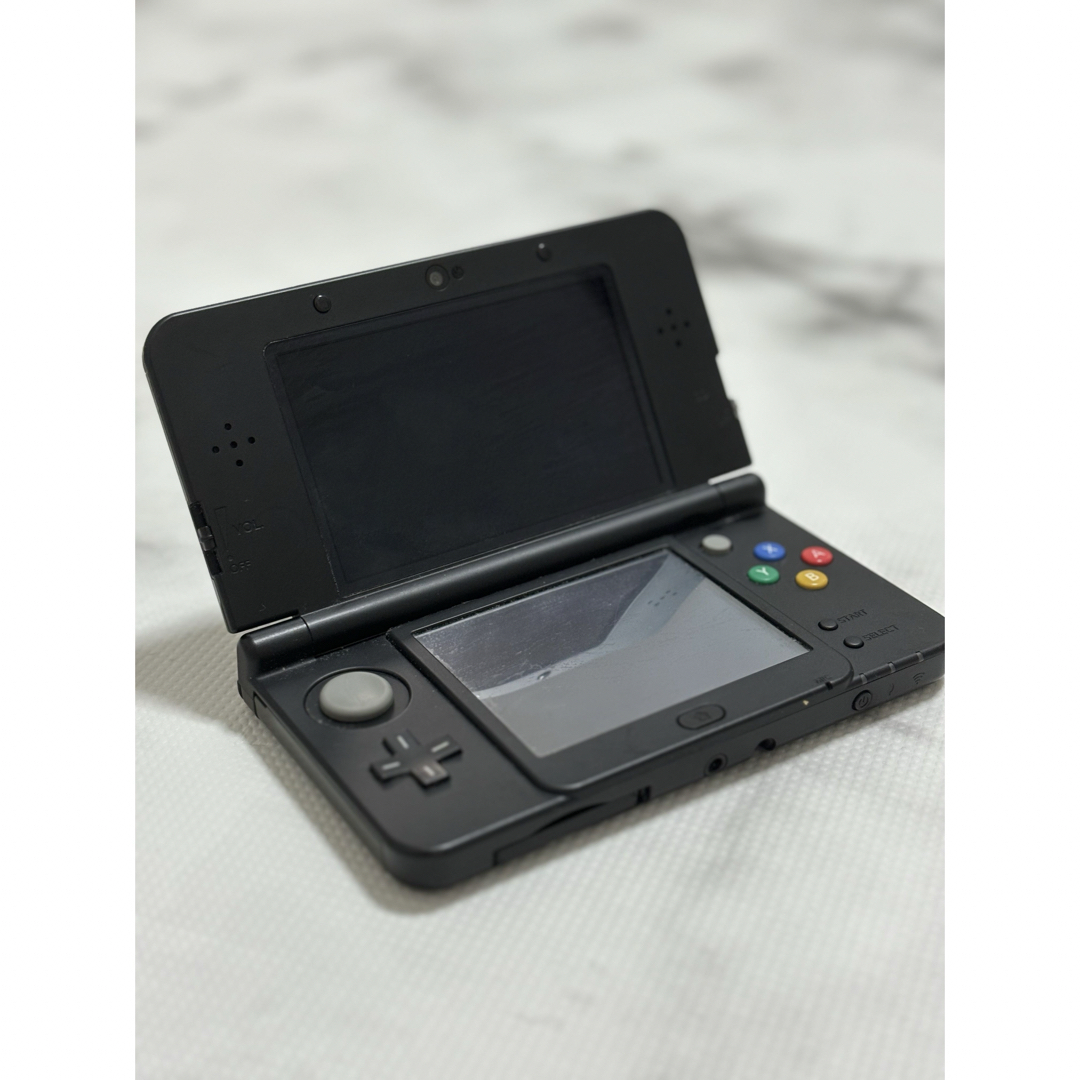 任天堂(ニンテンドウ)の任天堂Nintendo 3DS 黒 エンタメ/ホビーのゲームソフト/ゲーム機本体(携帯用ゲーム機本体)の商品写真