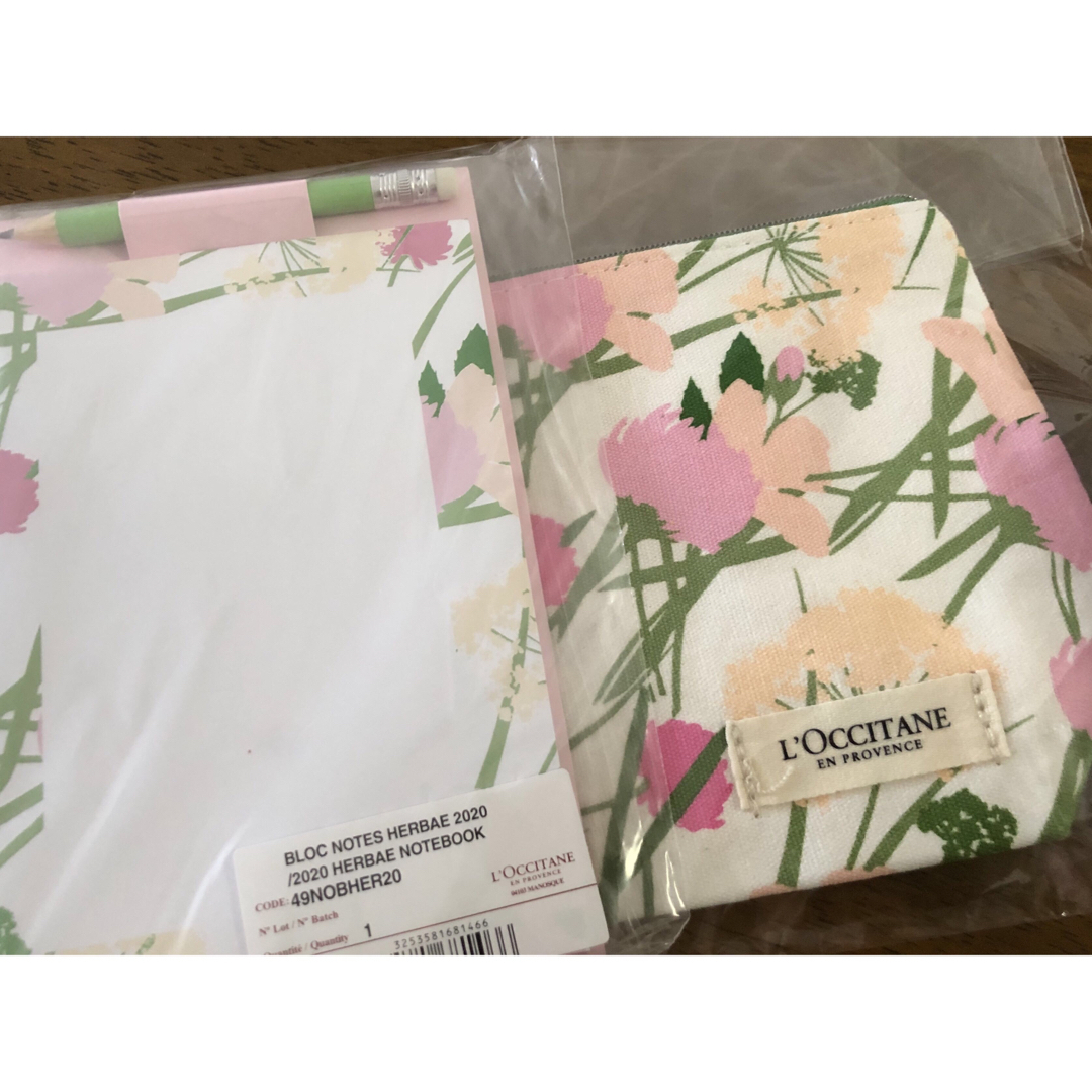 L'OCCITANE(ロクシタン)のロクシタンのポーチ&メモパッドセット(未開封品) レディースのファッション小物(ポーチ)の商品写真