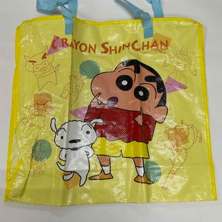 収納バック　クレヨンしんちゃん　ショッピングバッグ　タップリングバック(キッチン収納)