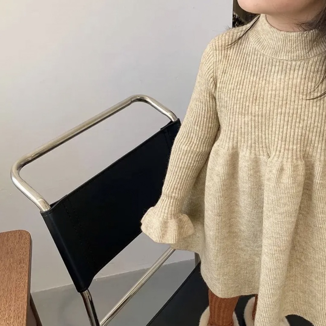 韓国子供服 ニットワンピース フリル袖 ＊ 120 キッズ/ベビー/マタニティのキッズ服女の子用(90cm~)(ワンピース)の商品写真