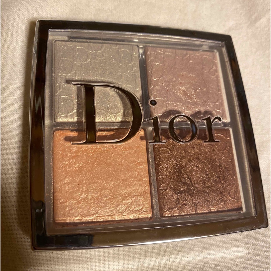 Dior(ディオール)のcoco様専用【訳あり】ディオール　バックステージ　 フェイスグロウパレット コスメ/美容のベースメイク/化粧品(フェイスカラー)の商品写真