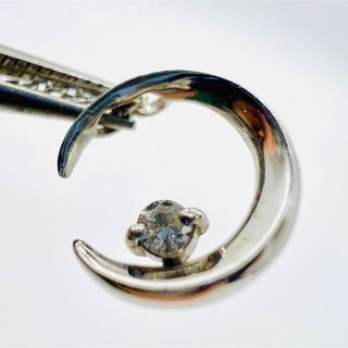 スタージュエリー(STAR JEWELRY)のK18WG ダイヤモンド　月　スタージュエリー　ネックレス(ネックレス)