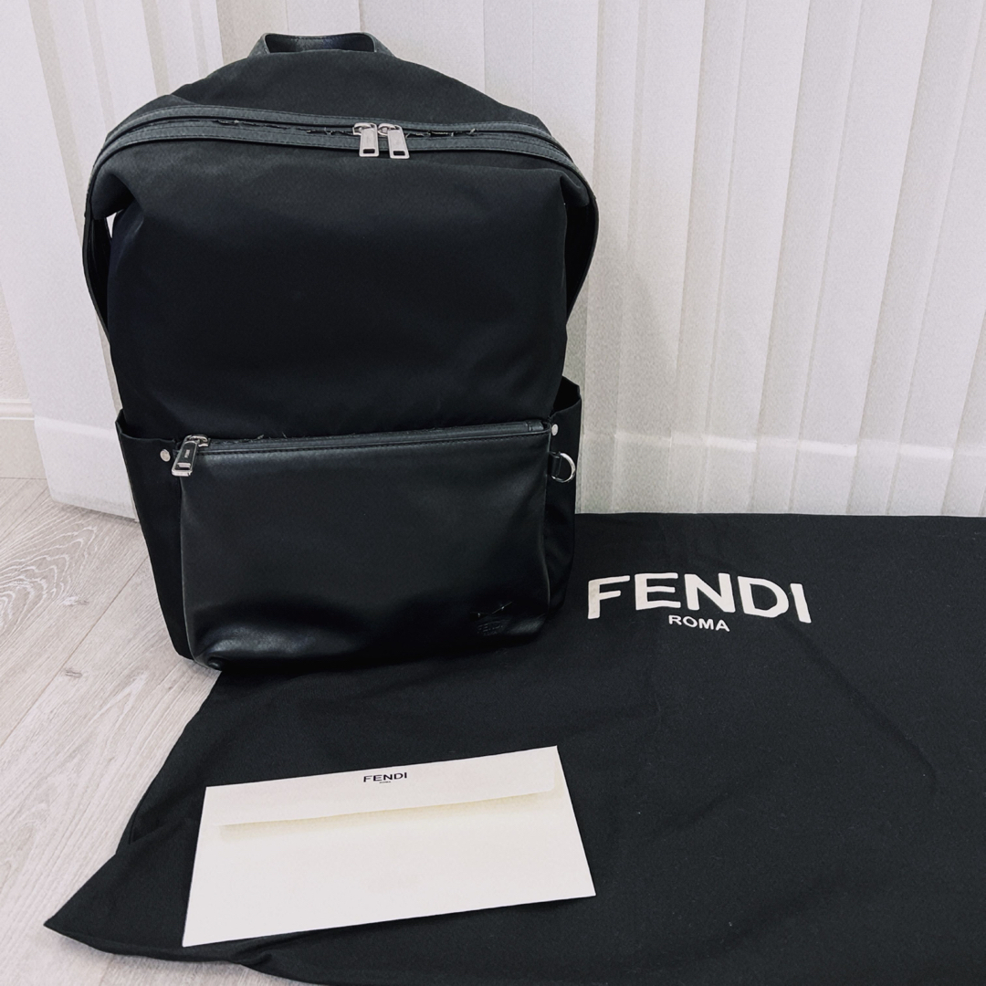 FENDI(フェンディ)のFENDI フェンディ バグズアイ ナイロン/レザーリュック ブラック メンズ  メンズのバッグ(バッグパック/リュック)の商品写真