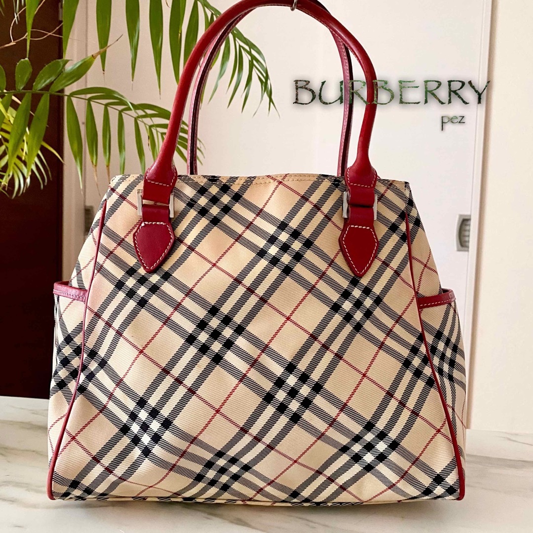 BURBERRY BLUE LABEL(バーバリーブルーレーベル)の正規品 BURBERRY バーバリー レザートートバッグ レディースのバッグ(ハンドバッグ)の商品写真