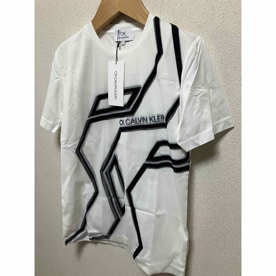 Calvin Klein(カルバンクライン)のカルバンクライン メンズTシャツ Mサイズ メンズのトップス(Tシャツ/カットソー(半袖/袖なし))の商品写真