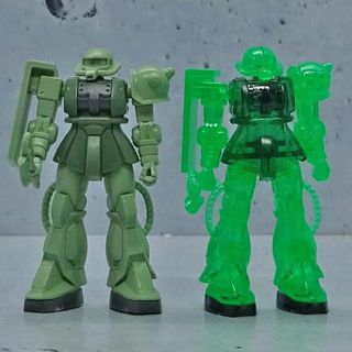 １／３８０ザクⅡ２種類（「機動戦士ガンダム」）