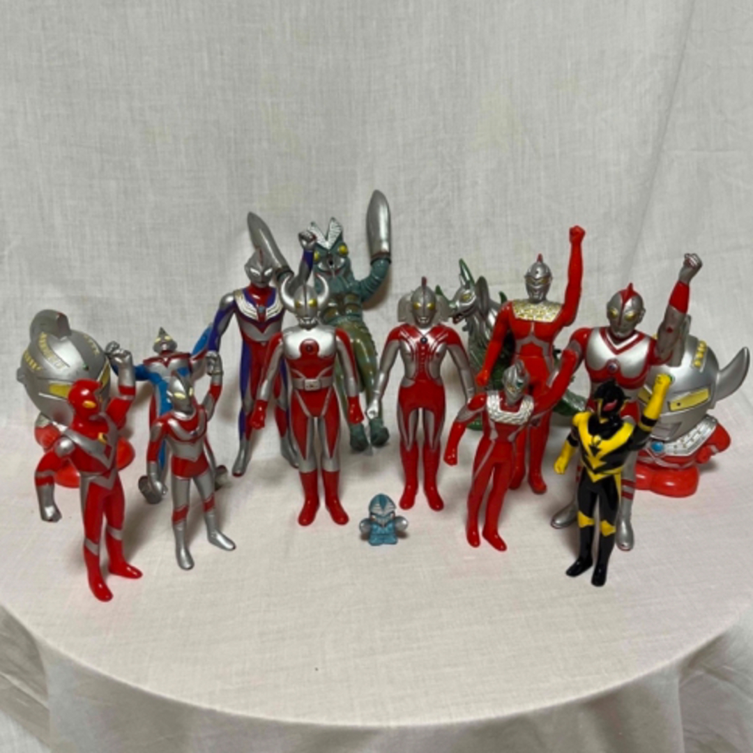 ウルトラマン　ソフビ　 まとめ売　父と母　バルタン星人　 ウルトラマン80 | フリマアプリ ラクマ