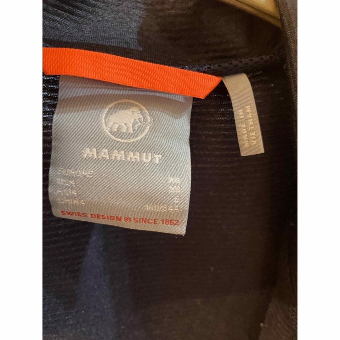 Mammut(マムート)のmammut Nair ML Jacket women's  ネイビー スポーツ/アウトドアのアウトドア(登山用品)の商品写真