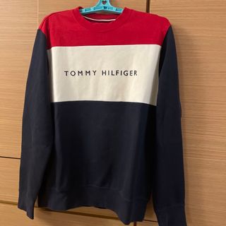 トミーヒルフィガー(TOMMY HILFIGER)の正規品　TOMMY HILFIGER ロンT 長袖　カットソー(Tシャツ/カットソー(七分/長袖))