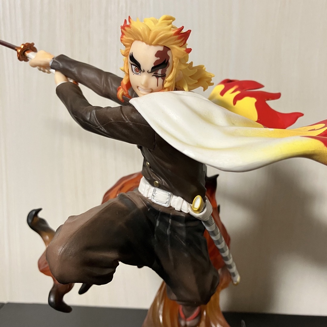 BANPRESTO(バンプレスト)の鬼滅の刃 煉獄杏寿郎 フィギュア 一番くじ 刃を振るい心を燃やせ D賞 エンタメ/ホビーのフィギュア(アニメ/ゲーム)の商品写真