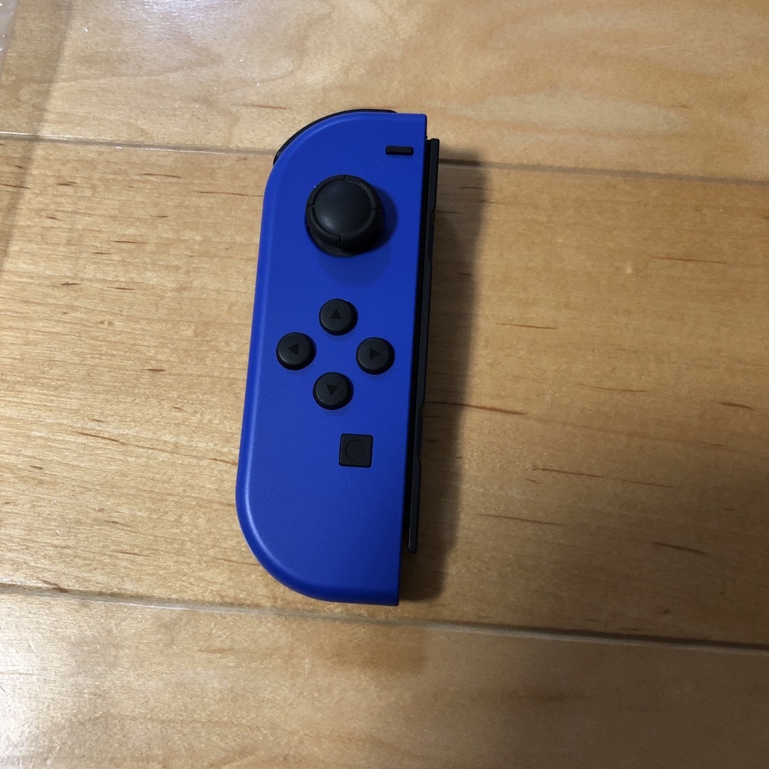 Nintendo Switch(ニンテンドースイッチ)のJoy-Con(L) ブルー/(R) ネオンイエロー エンタメ/ホビーのゲームソフト/ゲーム機本体(家庭用ゲーム機本体)の商品写真