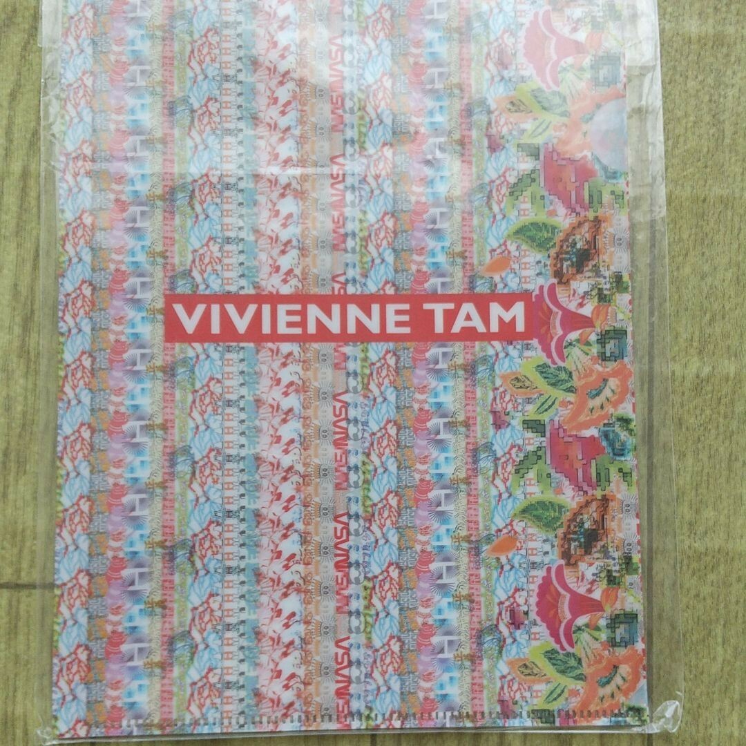 VIVIENNE TAM(ヴィヴィアンタム)のVIVIENNE TAM ミニノート クリアファイル セット ヴィヴィアン・タム インテリア/住まい/日用品の文房具(ノート/メモ帳/ふせん)の商品写真