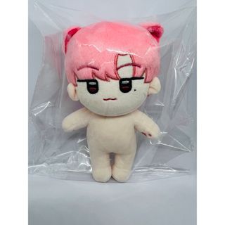 ジュン　ぬいぐるみ　10cm seventeen マスター　猫　黄色　人形