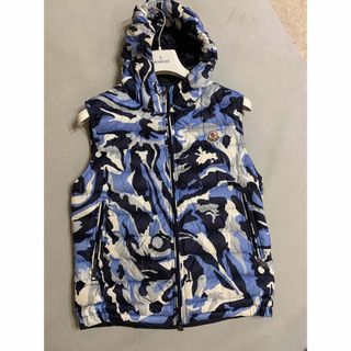 MONCLER - モンクレールベストの通販 by me|モンクレールならラクマ