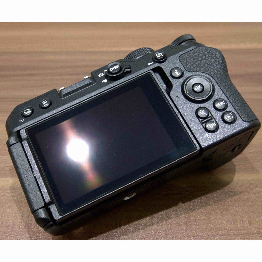 Nikon(ニコン)のNikon Z30 ボディのみ スマホ/家電/カメラのカメラ(ミラーレス一眼)の商品写真