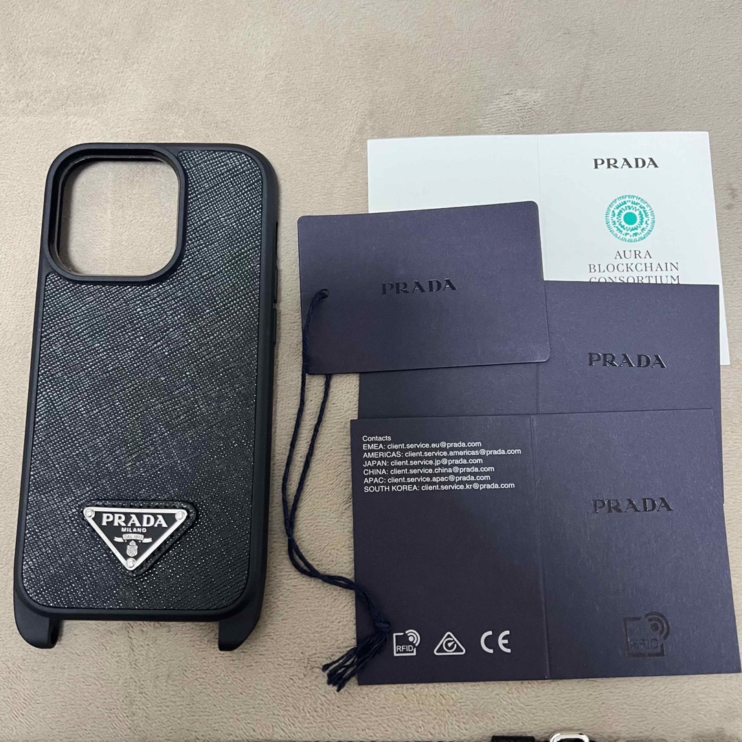 PRADA サフィアーノレザー iPhone 14 Pro用カバー