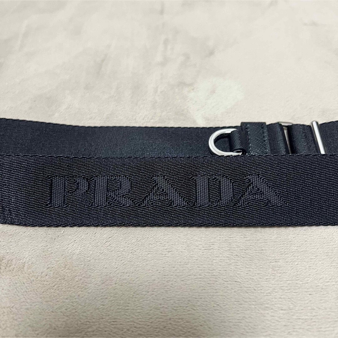 PRADA(プラダ)のPRADA サフィアーノレザー iPhone 14 Pro用カバー スマホ/家電/カメラのスマホアクセサリー(iPhoneケース)の商品写真