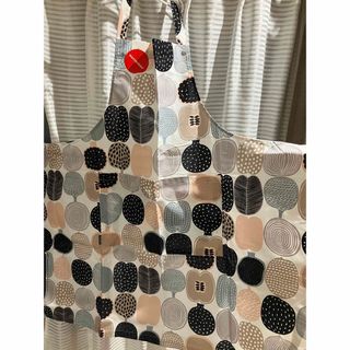 マリメッコ(marimekko)のマリメッコ　エプロン　未使用品(収納/キッチン雑貨)